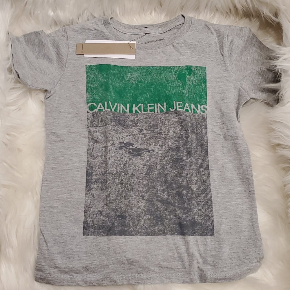 Boys size 5 Calvin Klein Tshirt NWT